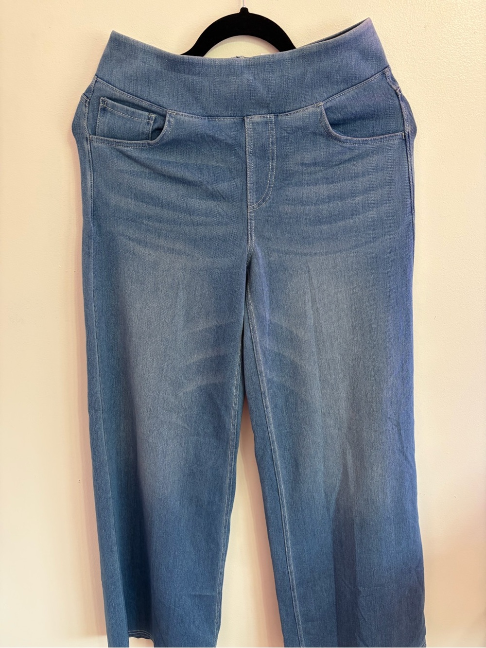 Wide-Leg Pull-On Jeans in Light Blue